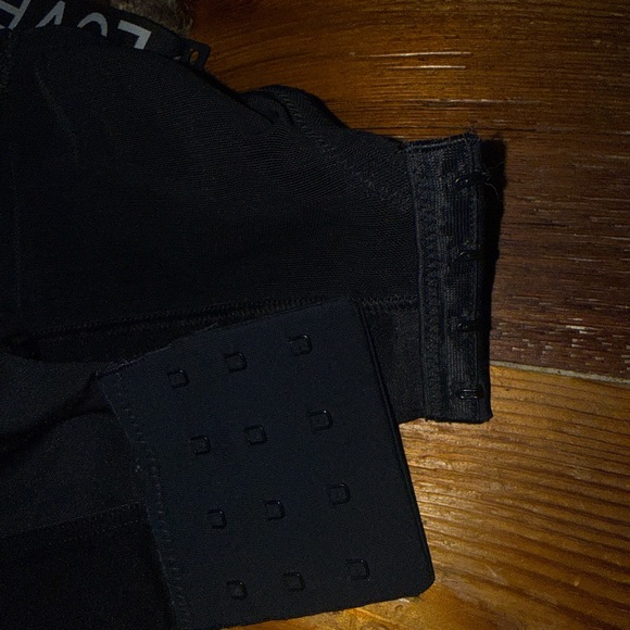 Third Love Kinetic Adjustable Sports Bra Black 36H - Picture 10 of 10